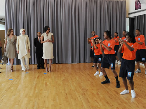 Bayan Obama'dan Lider Eşleri Onuruna Akşam Yemeği